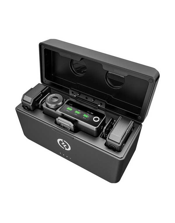 Hollyland LARK MAX Duo 2-Person Wireless Microphone System