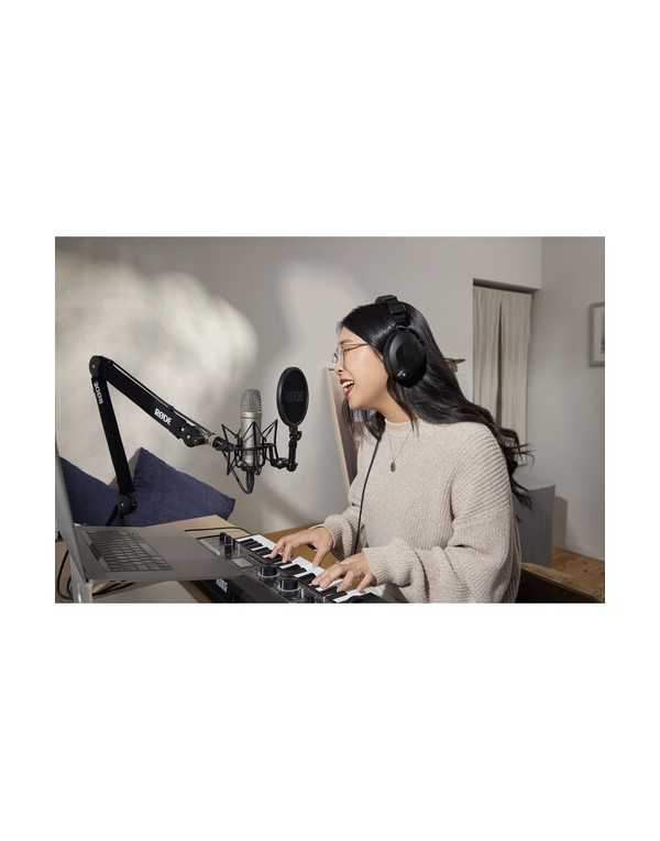 Rode NT1-A Large-Diaphragm Cardioid Condenser Microphone