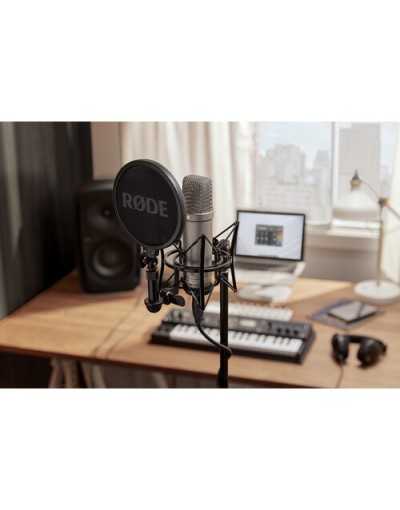 Rode NT1-A Large-Diaphragm Cardioid Condenser Microphone