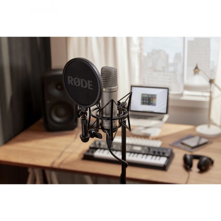 Rode NT1-A Large-Diaphragm Cardioid Condenser Microphone