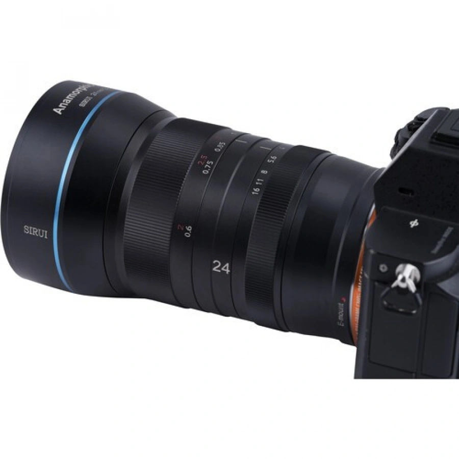 Sirui 24mm f/2.8 Anamorphic 1.33x Lens | Cinematic Shots for MFT Cameras