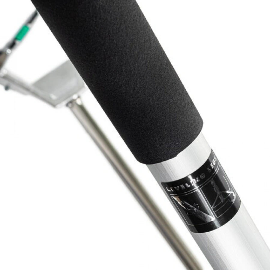 Avenger Long John Stand with Braked Foam-Filled Wheels (18.7')