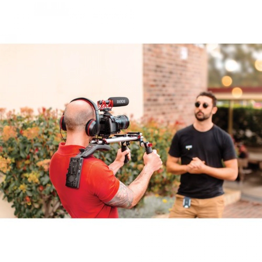 Rode VideoMic NTG On-Camera Shotgun Microphone An auto-sensing 3.5mm output