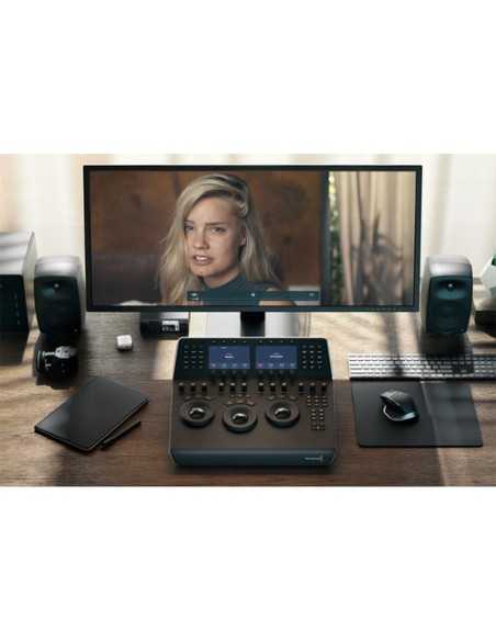 Blackmagic Design DaVinci Resolve Micro Panel with Resolve Studio Software