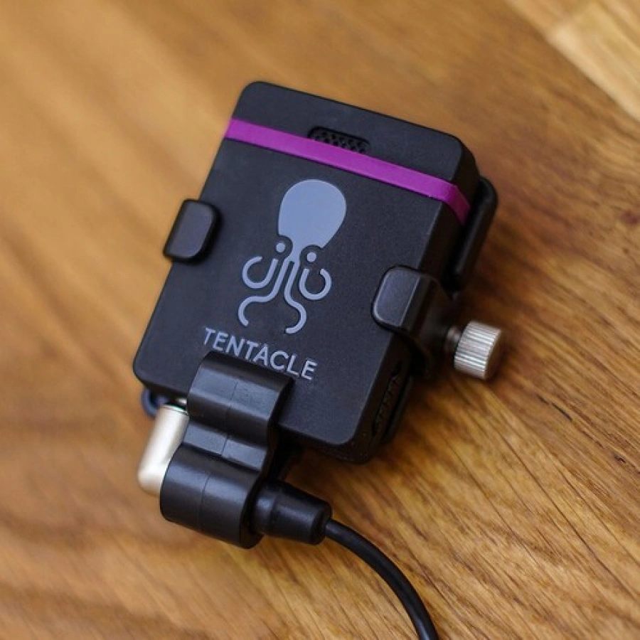 Tentacle Sync A06-CSM Sync E Bracket with Cold Shoe Mount