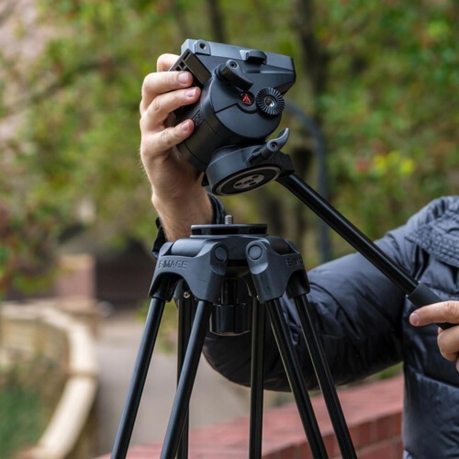 E-Image EG04AS 2-Stage Aluminum Tripod System with GH04 Dual-Base Fluid Head